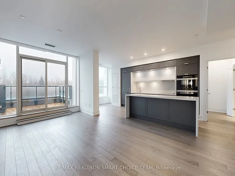 10 Inn On The Park Dr #212 — Photo 15