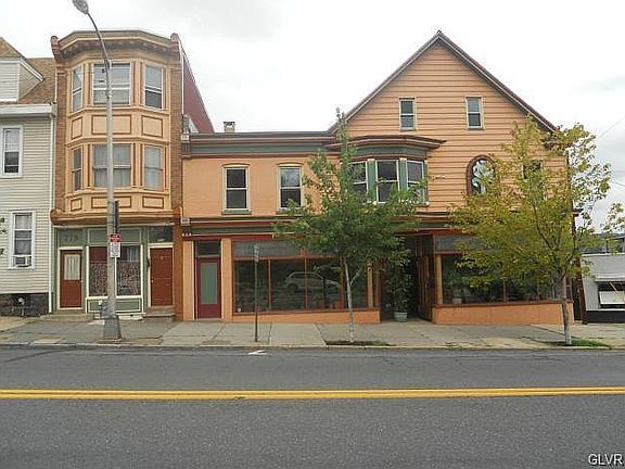 2nd image of 715 Northampton St