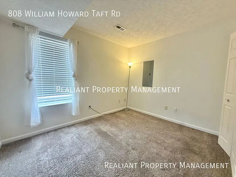 808 William Howard Taft Rd — Photo 20
