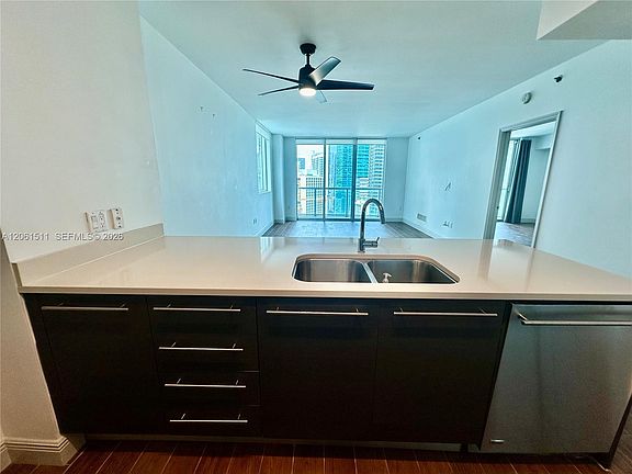 5th image of 500 Brickell Ave APT 2407