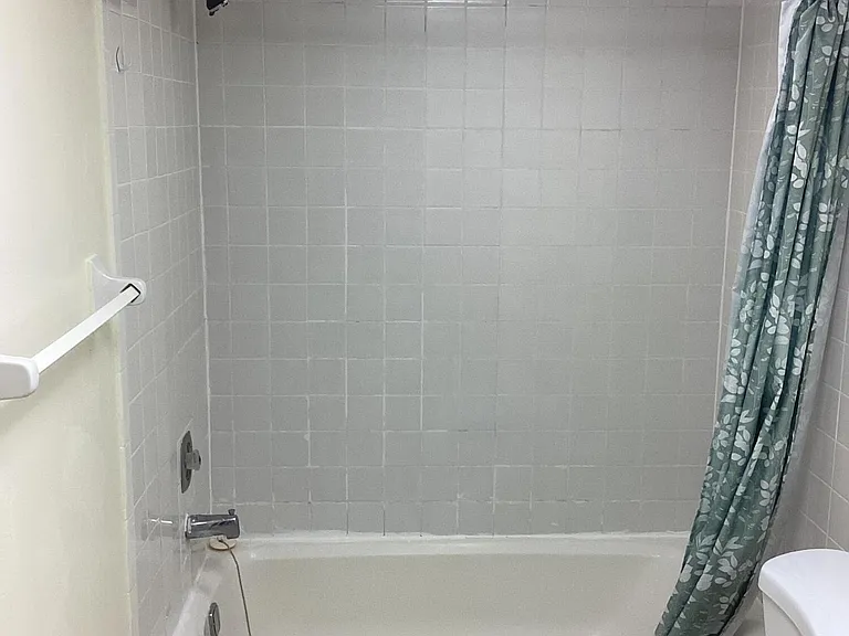 2106 Tarrytown Ln NE — Photo 22