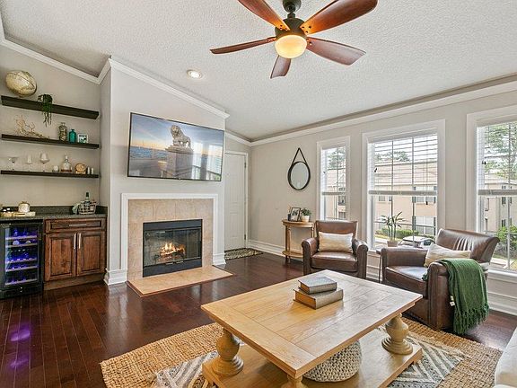5th image of 45 Jardin De Mer Pl #45