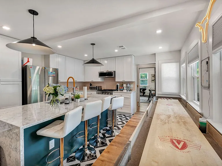 701 Harris Ave — Photo 21