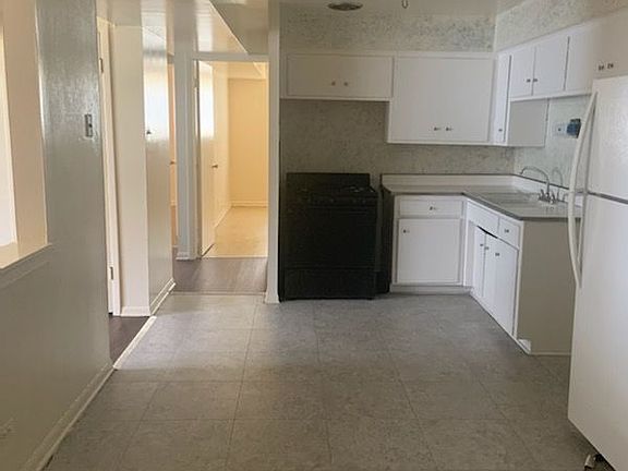 4th image of 8851 S Muskegon Ave APT 1SE