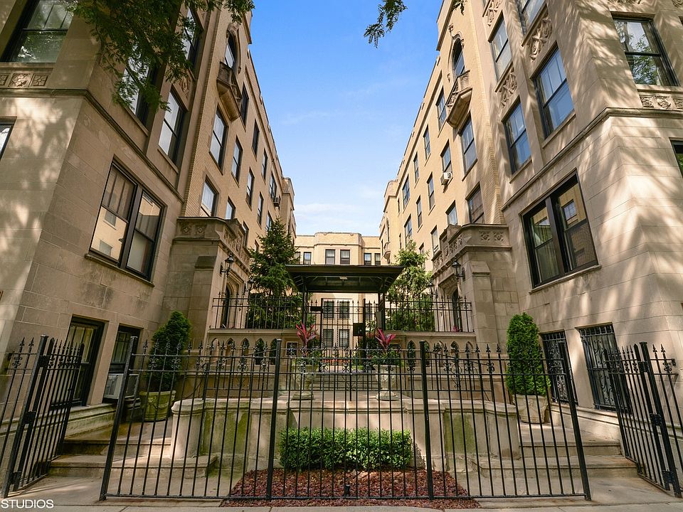 1st image of 3606 N Pine Grove Ave APT 2L