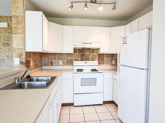 4th image of 118 Amelia Ct