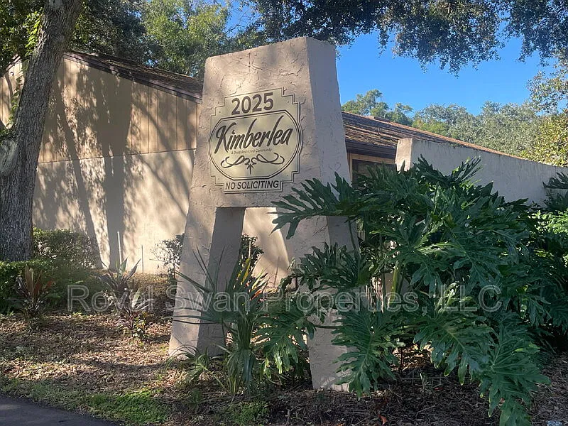 2 bed, 2.0 bath, 1325 sqft, $2,195 — Photo 4