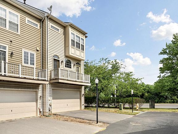 2nd image of 7007 Little Thames Dr