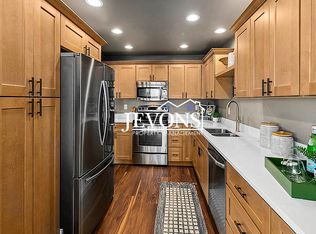2626 4th Ave N APT 206, Seattle, WA 98109