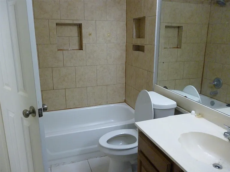 3243 Battle Ridge Ln — Photo 14