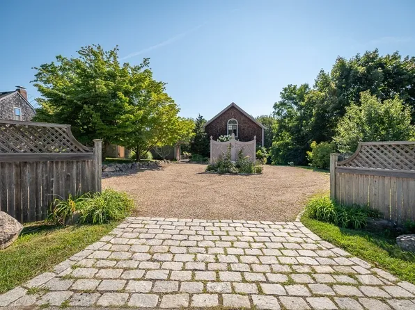 7 John Wise Ave #2, Essex, MA 01929