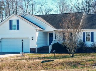 107 Perth Dr, Elizabeth City, NC 27909