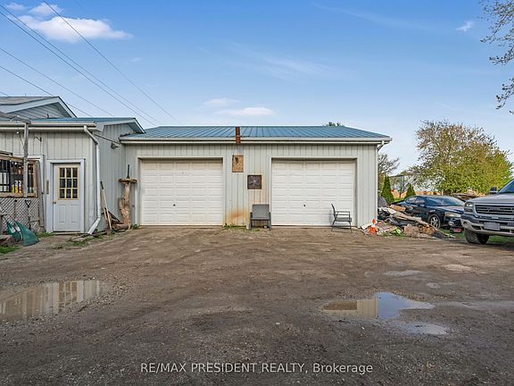 5th image of 1224 Parkinson Rd