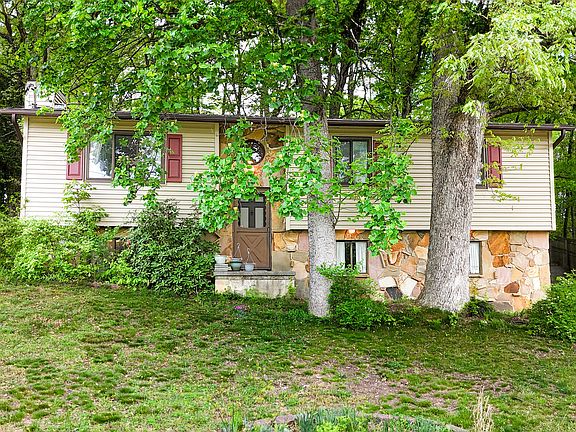2nd image of 5708 NW Wooded Acres Dr