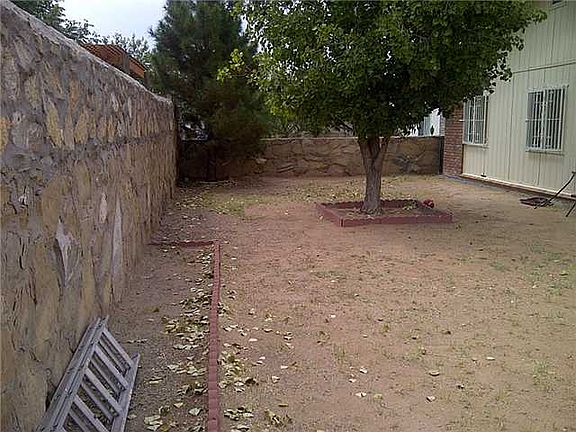 3rd image of 3322 Elias Pl