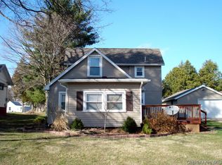 405 E South St, Knoxville, IL 61448