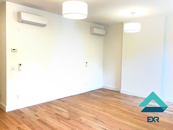 2nd image of 38 Melrose St #1FBA