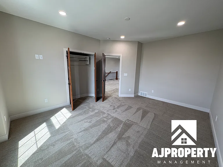 8607 W Shoreline Pl — Photo 22
