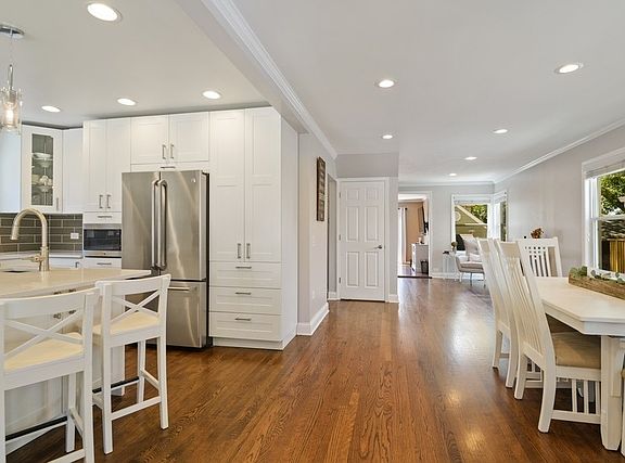 2nd image of 7755 W Palatine Ave