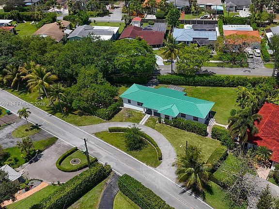 2nd image of 6065 N Waterway Dr