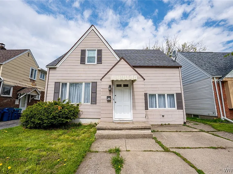 368 Grover Cleveland Hwy — Photo 2