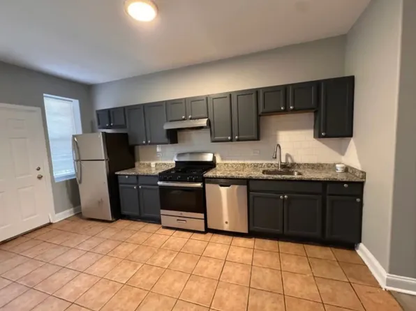 525 N Homan Ave APT 2S, Chicago, IL 60624