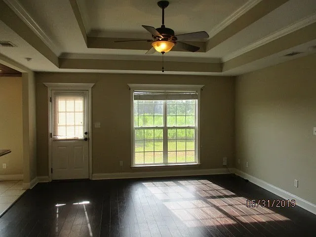 Experience Southern Comfort: Charming 3 Bed/2 Bath Home in Valdosta, GA — Photo 2