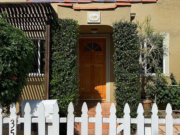 4th image of 3532 Helms Ave