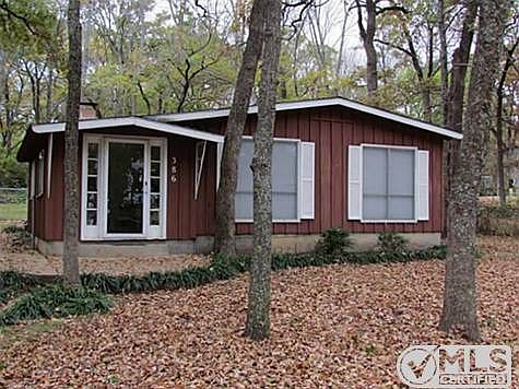 1st image of 300 Lake Dr
