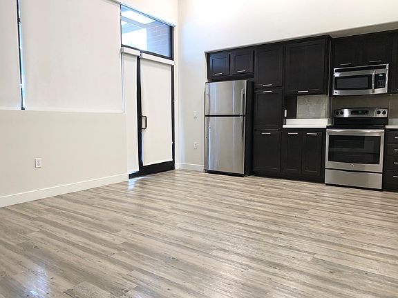 5th image of 453 N 10th Ave #110