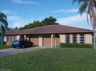 518 SE 6th Pl, Cape Coral, FL 33990
