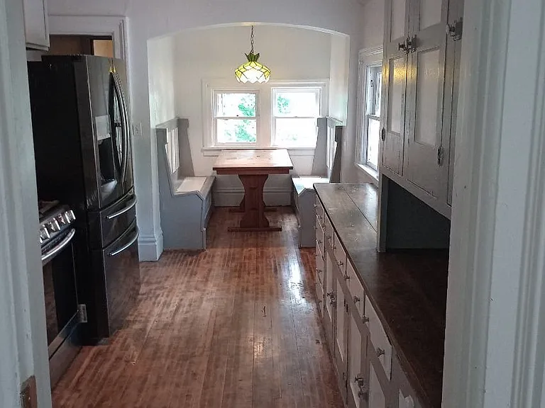 303 S 3rd St #2 — Photo 2