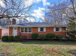 2061 Mapledale Rd, Elizabethtown, PA 17022
