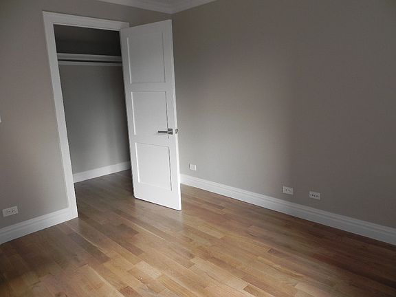 3rd image of 310 Greenwich St APT 29A