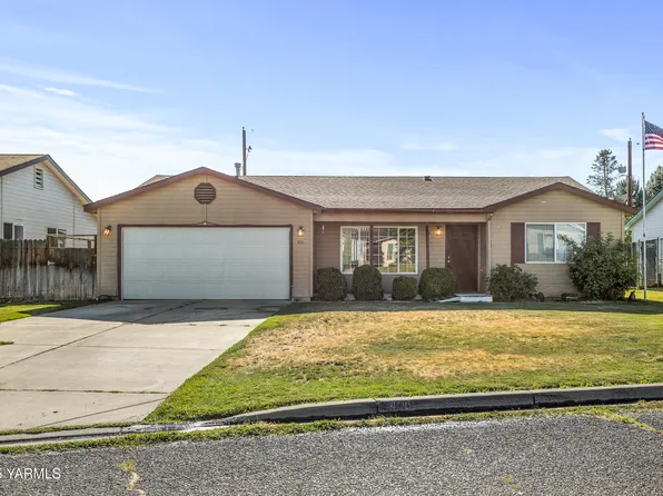 406 S 82nd Ave, Yakima, WA 98908