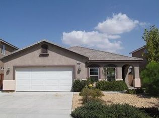 13490 Bentwood St, Oak Hills, CA 92344
