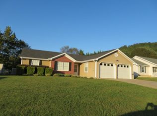 9501 Pasture Dr, Ooltewah, TN 37363