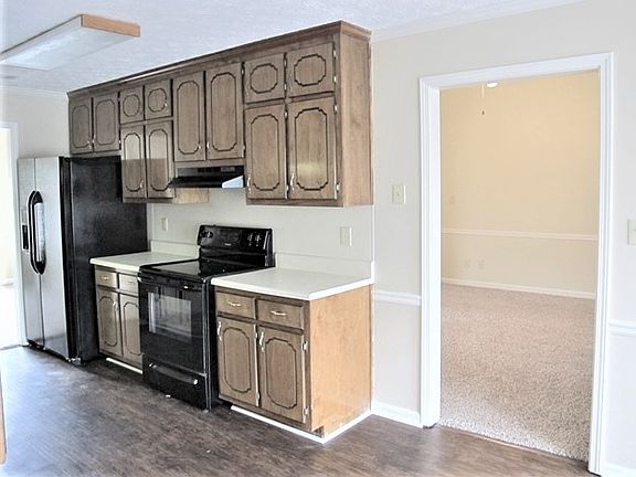 4th image of 312 Liberty Ct