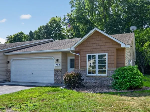 758 Garceau Ln, Vadnais Heights, MN 55127