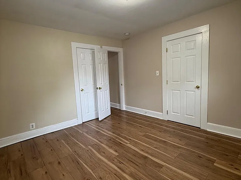 920 Northside Dr — Photo 11