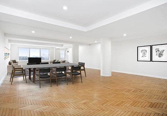 3rd image of 106 Central Park S APT 9A