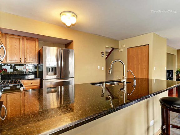 5th image of 1702 Linden Park Ln