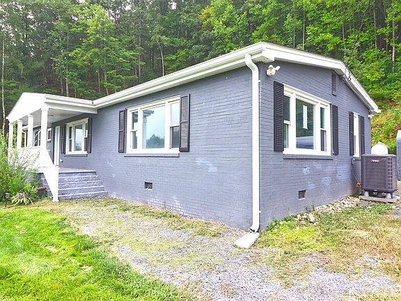 3rd image of 23133 Botetourt Rd