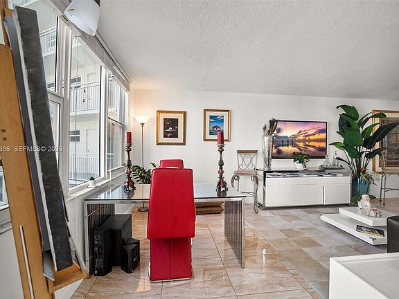 4th image of 201 N Ocean Blvd APT 509