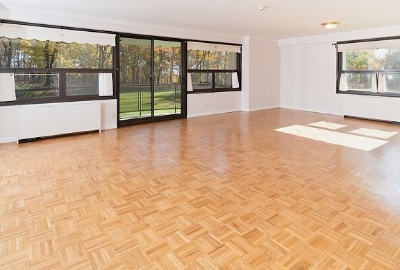 3rd image of 2 Claridge Dr #1CE-105