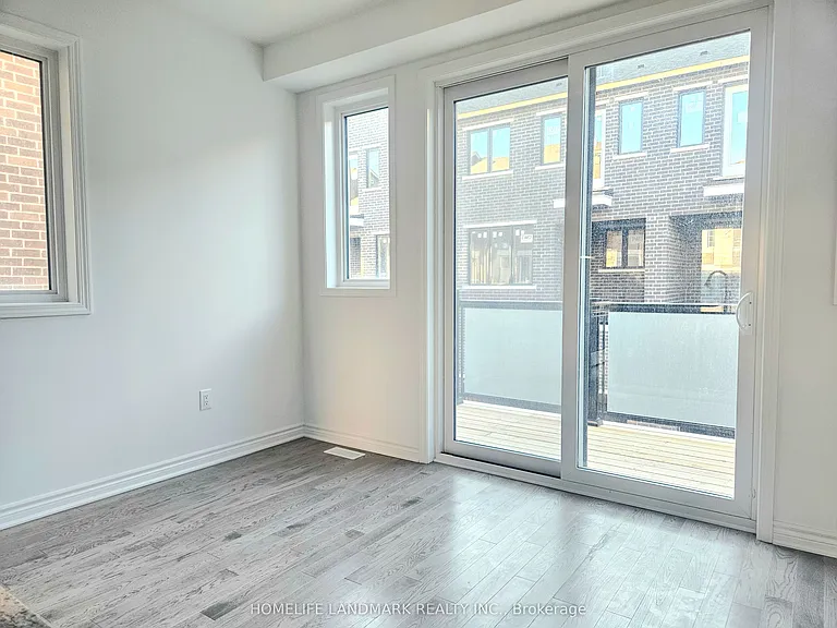 92 Avani Ave — Photo 16