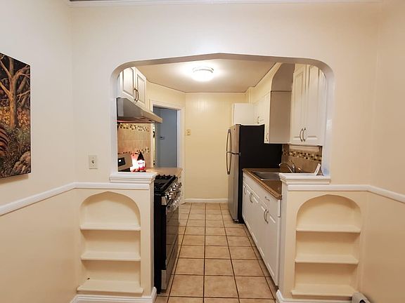 3rd image of 3002 Wilson Ave #1