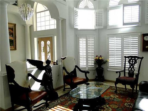 4th image of 505 Sandbar Ct