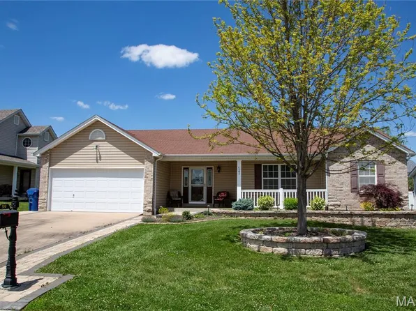 300 Glen Forest Dr, Troy, MO 63379