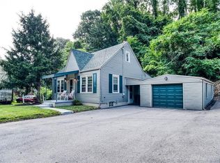 2134 Streets Run Rd, Pittsburgh, PA 15236